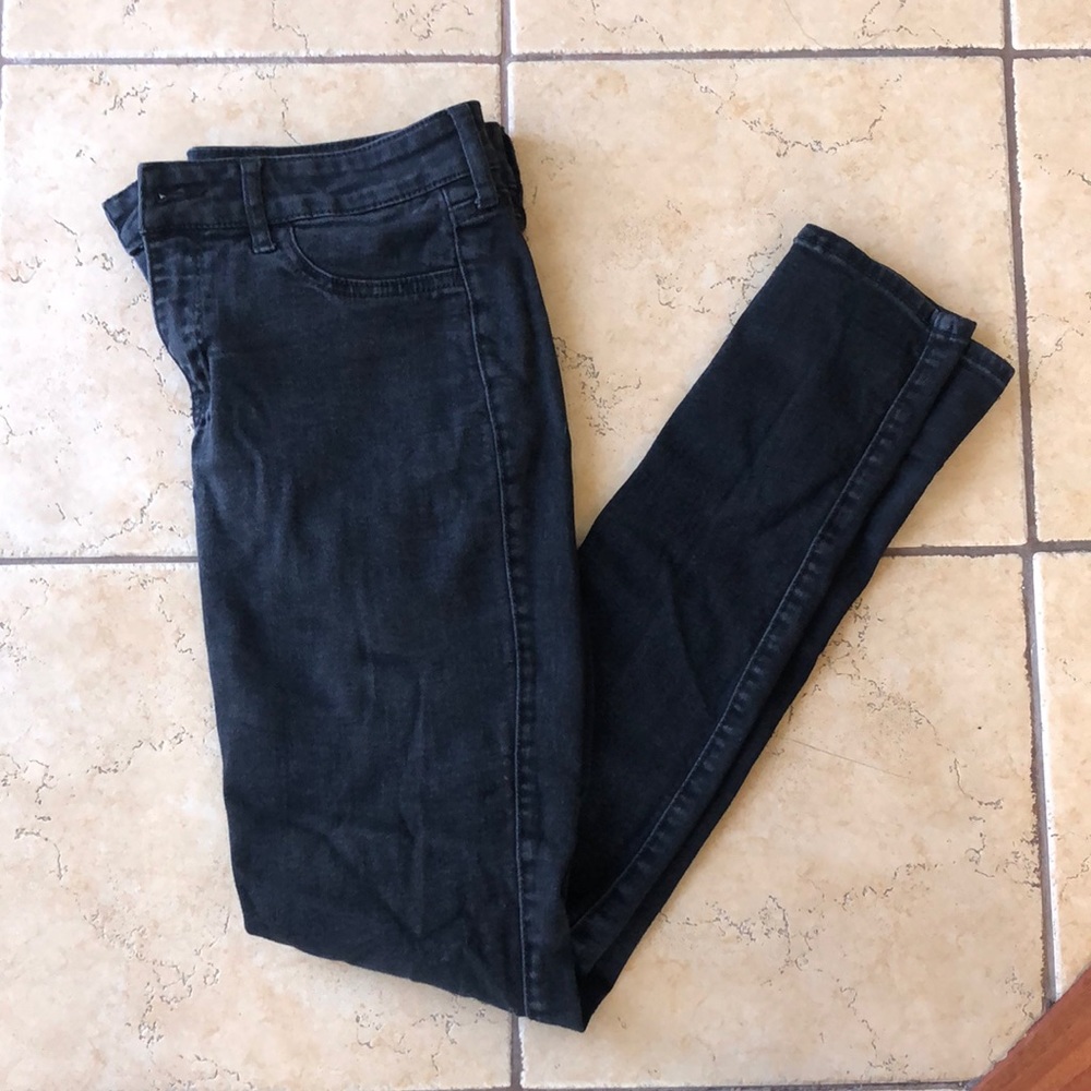 Black Hollister skinny jeans